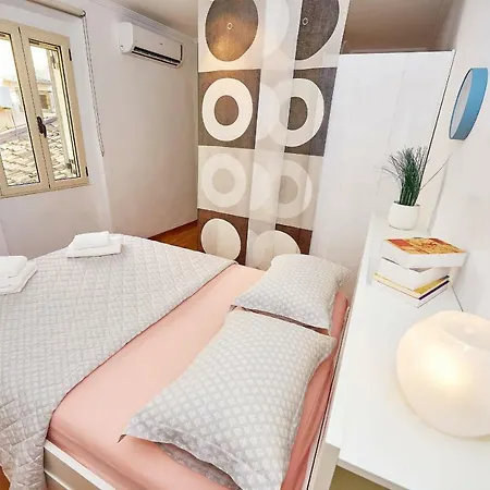 Apartment1850 Διαμέρισμα *
